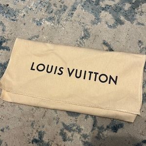 Louis Vuitton duster bag